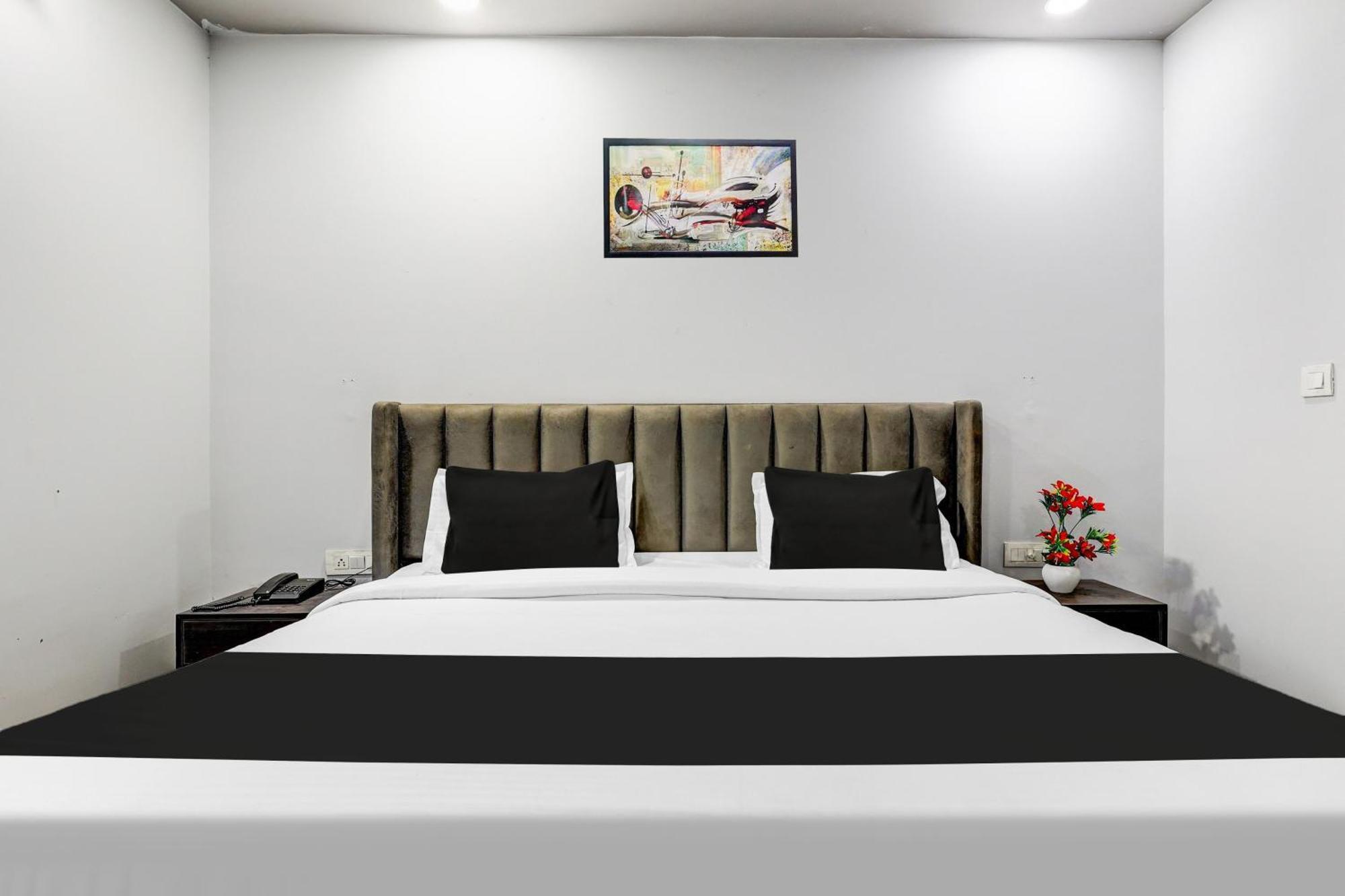 Hotel Super Collection O Shalimar Bagh Delhi  Esterno foto
